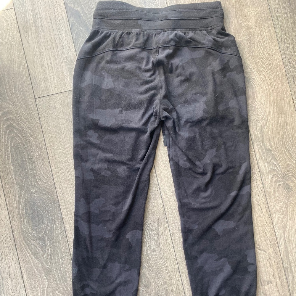 Lululemon joggers XS